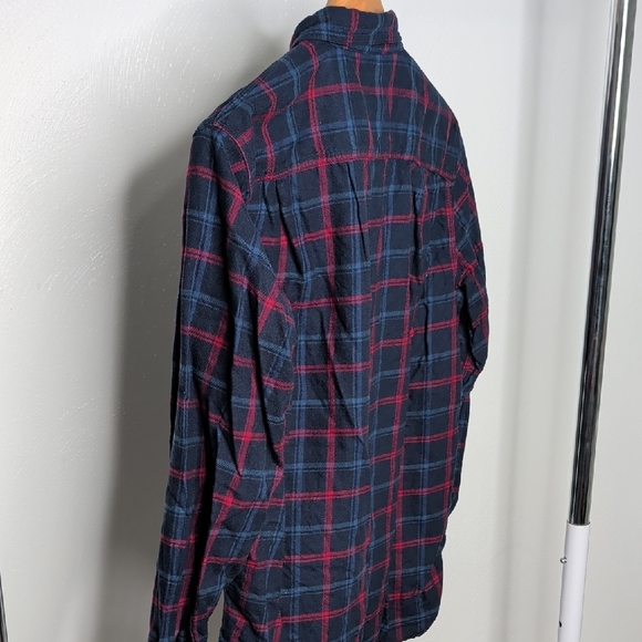 L.L. Bean Men's Red and Blue Plaid Shirt - Picture 3 of 8
